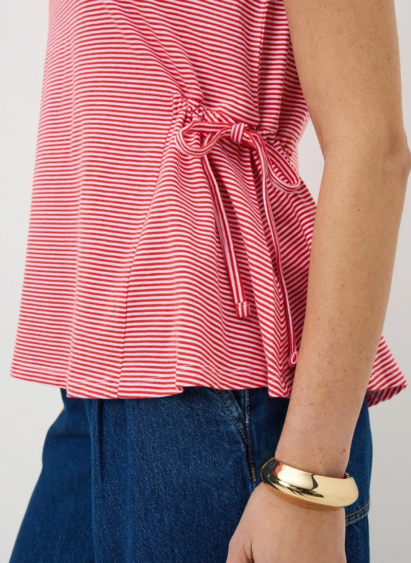 ماتلان Red Stripe Tie Side T-Shirt